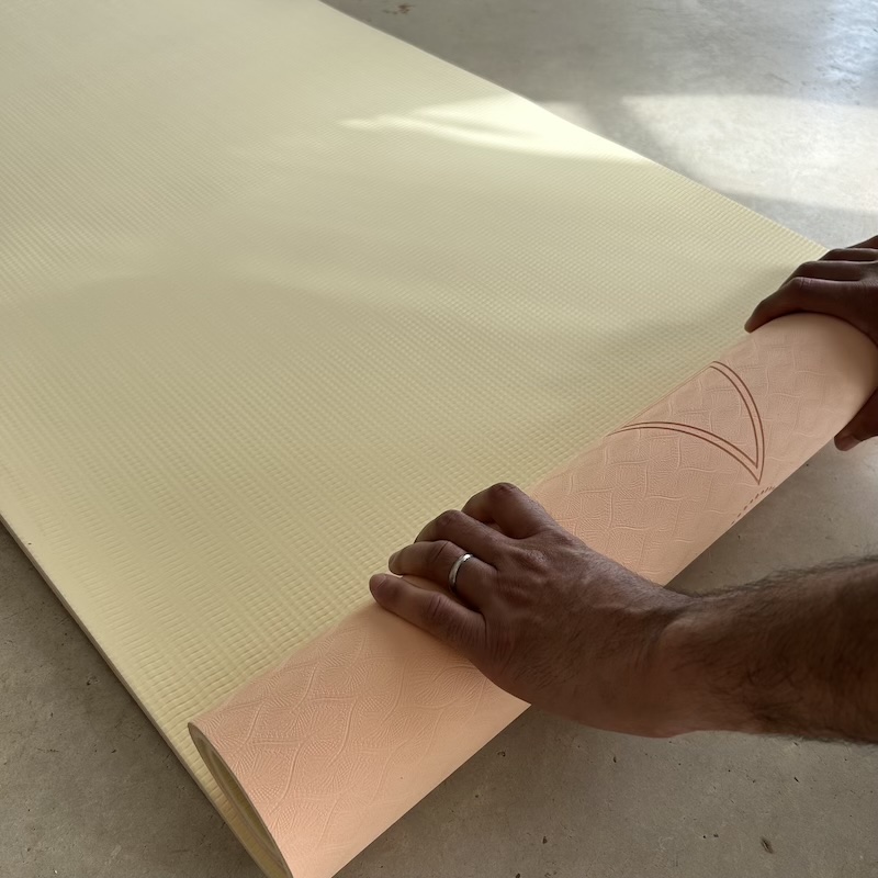 Tapis de yoga Yomad Samadhi corail Yogom focus reversible bicolore