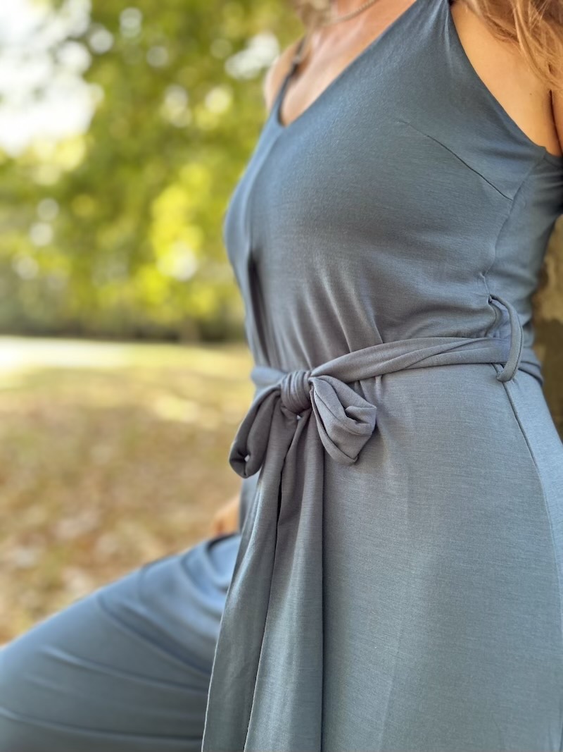 Combinaison yoga Yogom bleu marine canard en modal made in Portugal 10