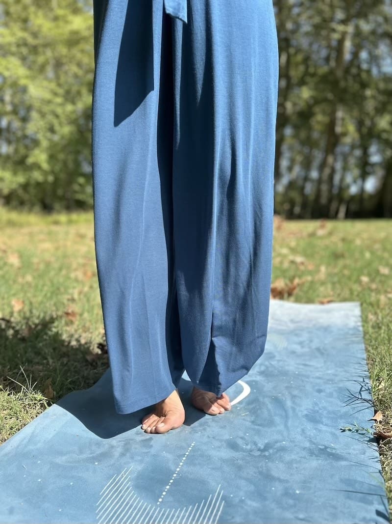 Combinaison yoga Yogom bleu marine canard en modal made in Portugal 6