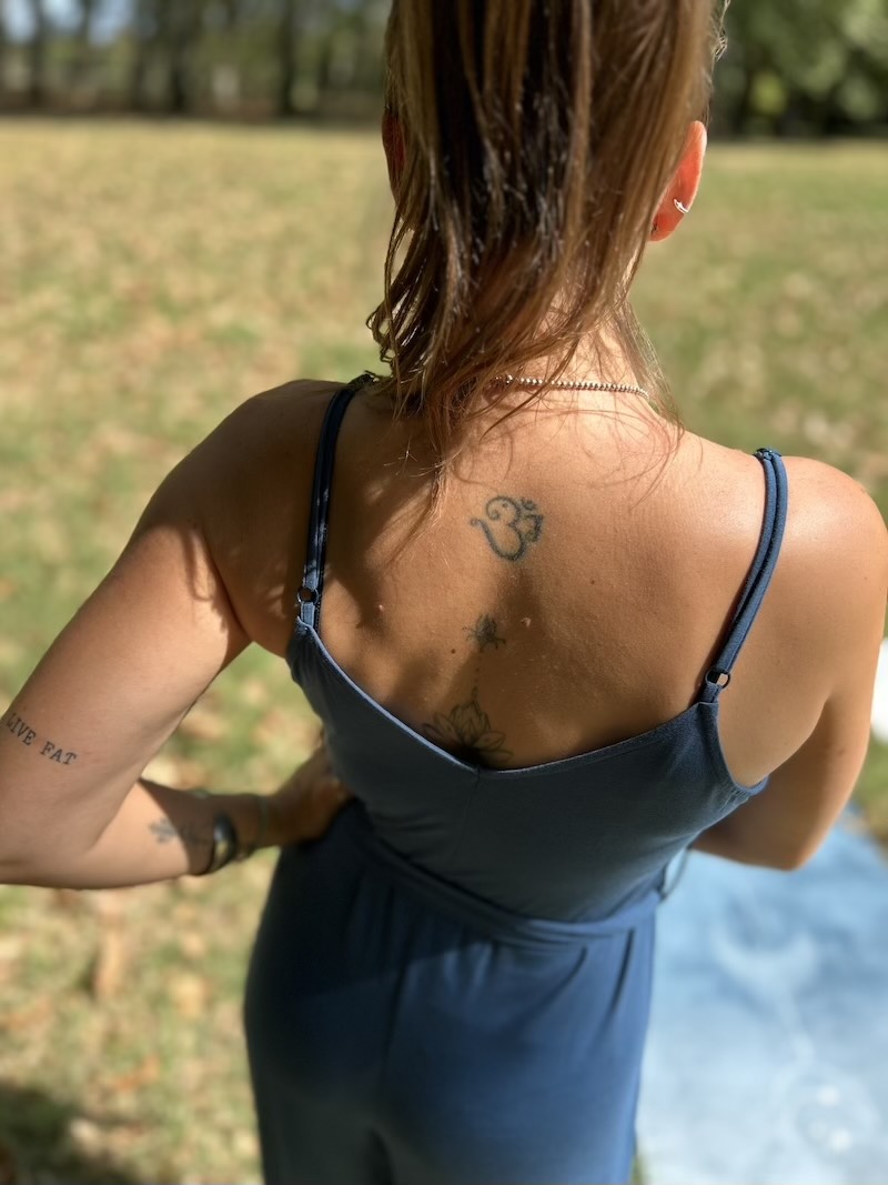 Combinaison yoga Yogom bleu marine canard en modal made in Portugal 8