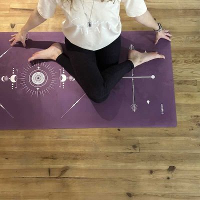 Tapis de yoga Performance Totem prune 3