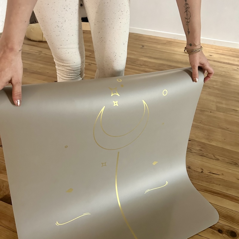 Tapis de yoga antidérapant Star Soleil Taupe Gold – Image 8