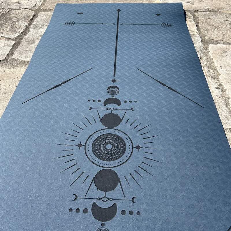 Tapis de yoga épais Yomad Totem Marine focus design
